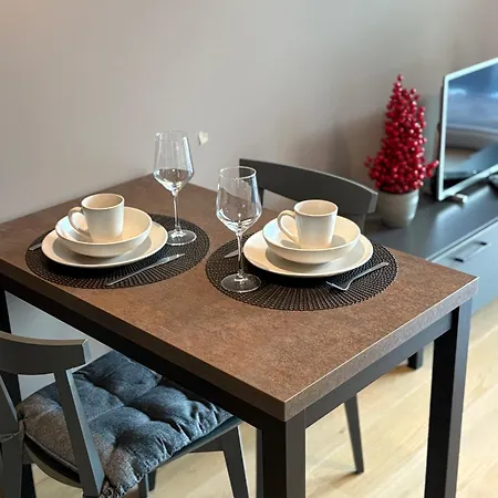 Riverside Retreat - Cozy In Pärnu